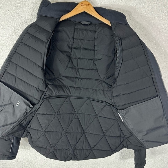 Lululemon Fluffed Up Jacket Black SZ 4 - Picture 4 of 9